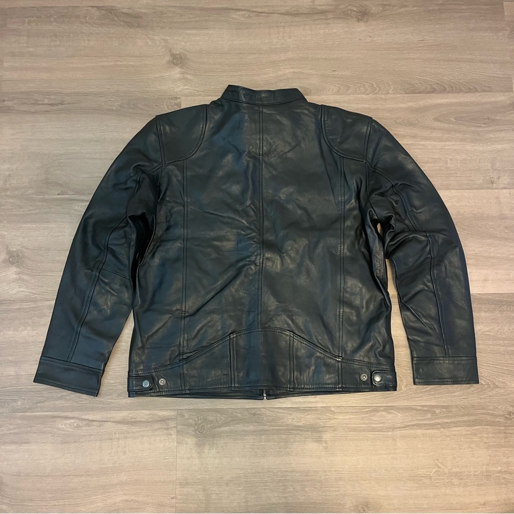 Men's Classic Black Leather Jacket - Picture 2 of 10